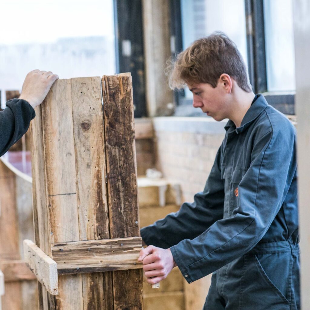 Leerling Ruwbouw aan het werk